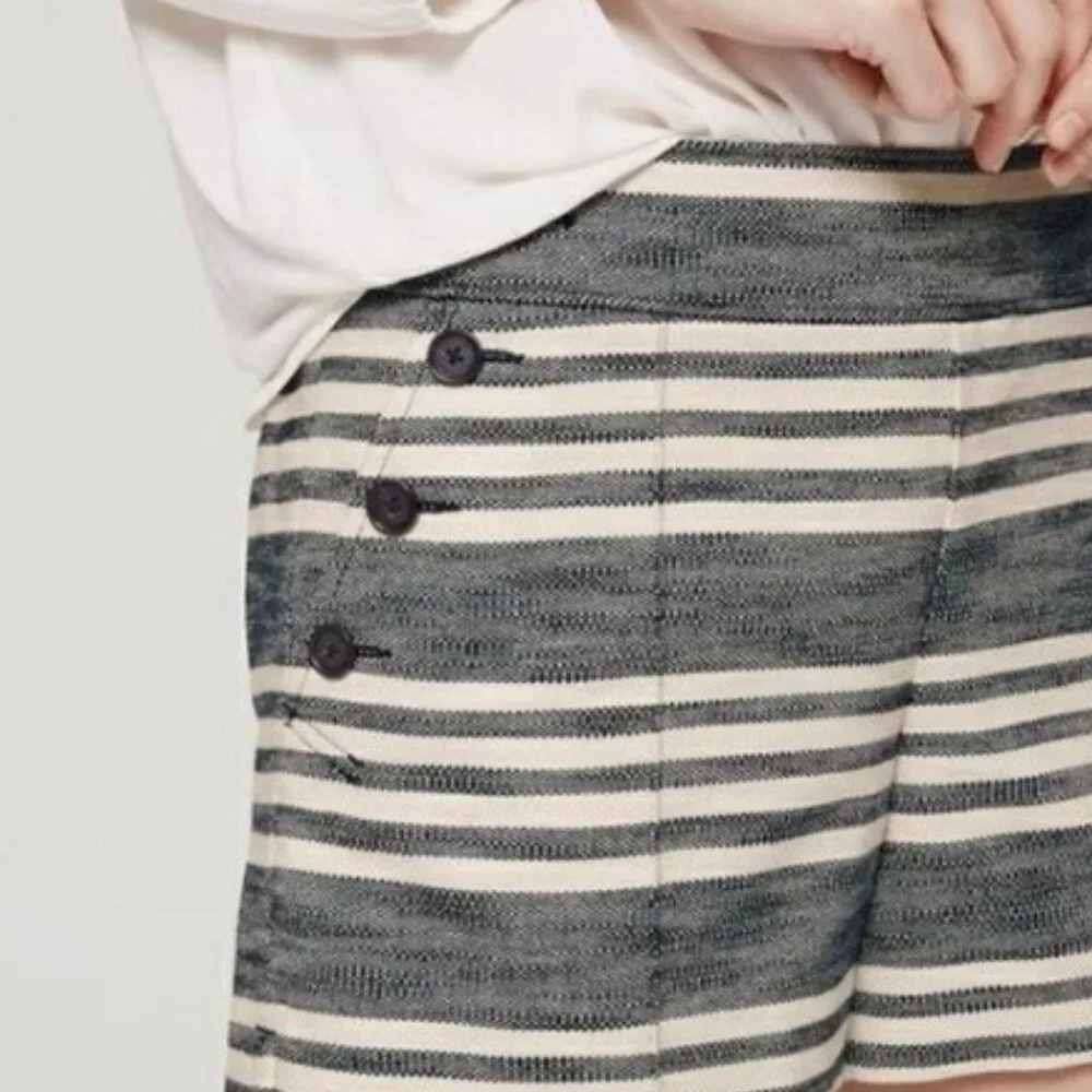 Loft The Riviera Black & White Shorts with Nautical Buttons NWT Size Misses 8